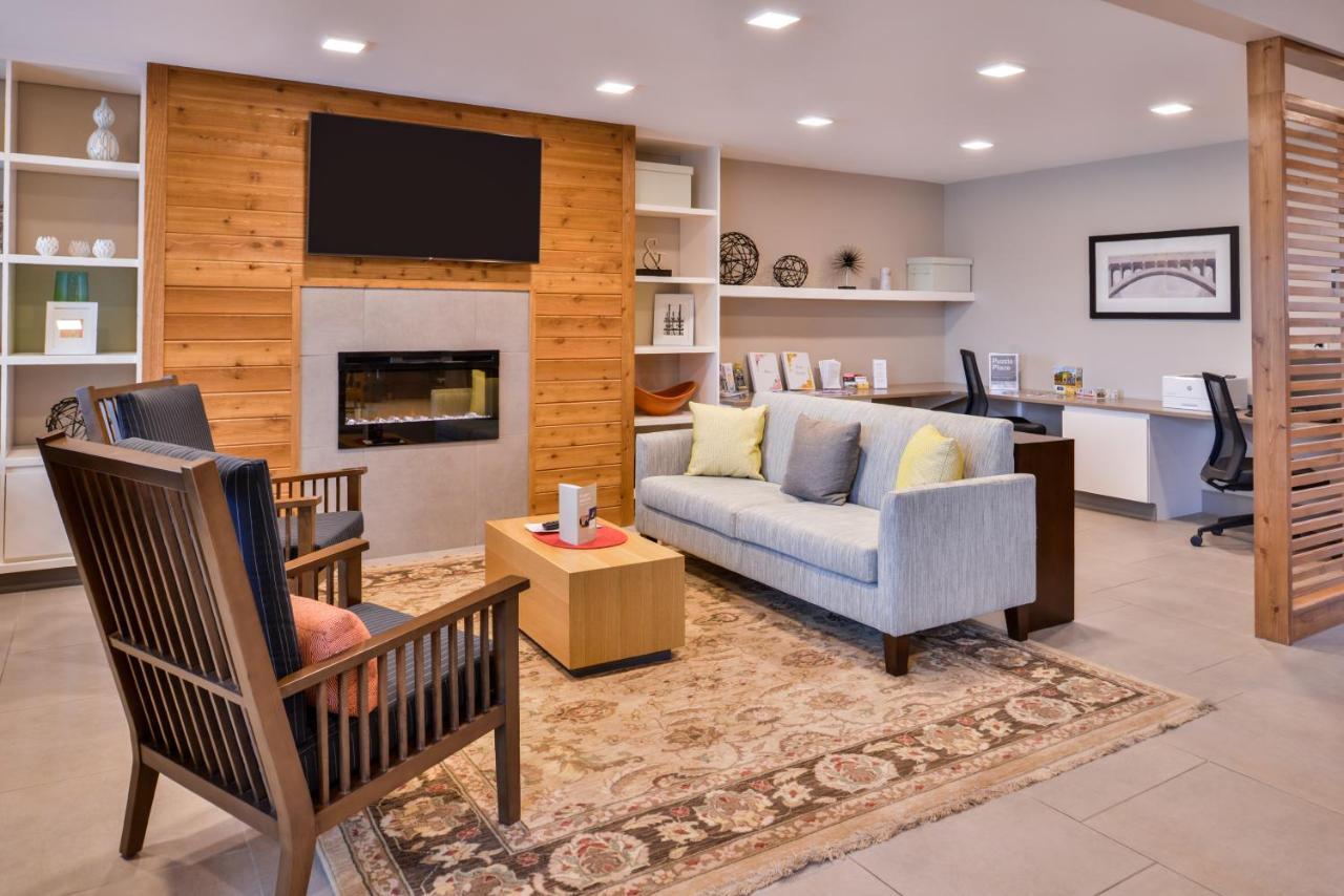 Country Inn & Suites By Radisson, Ft Atkinson, Wi Fort Atkinson Buitenkant foto
