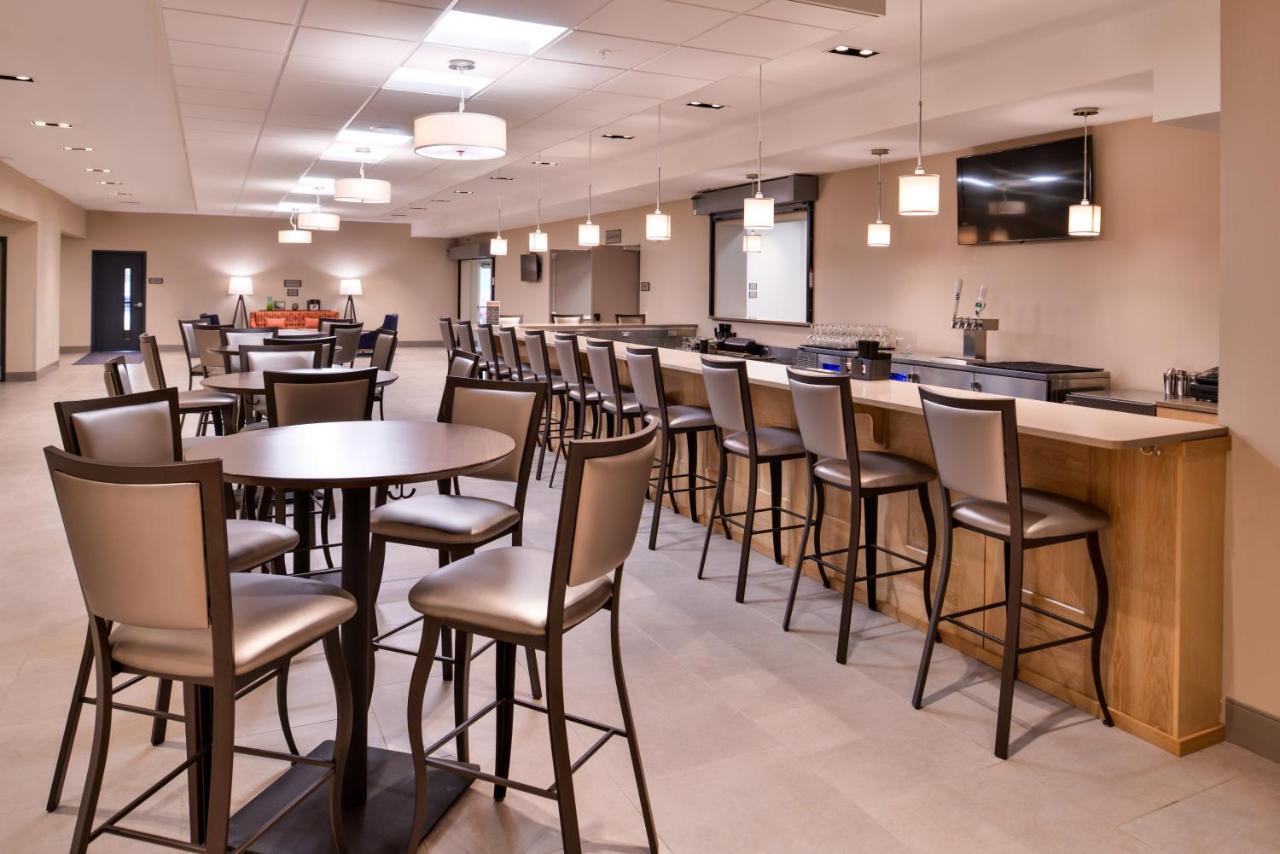 Country Inn & Suites By Radisson, Ft Atkinson, Wi Fort Atkinson Buitenkant foto